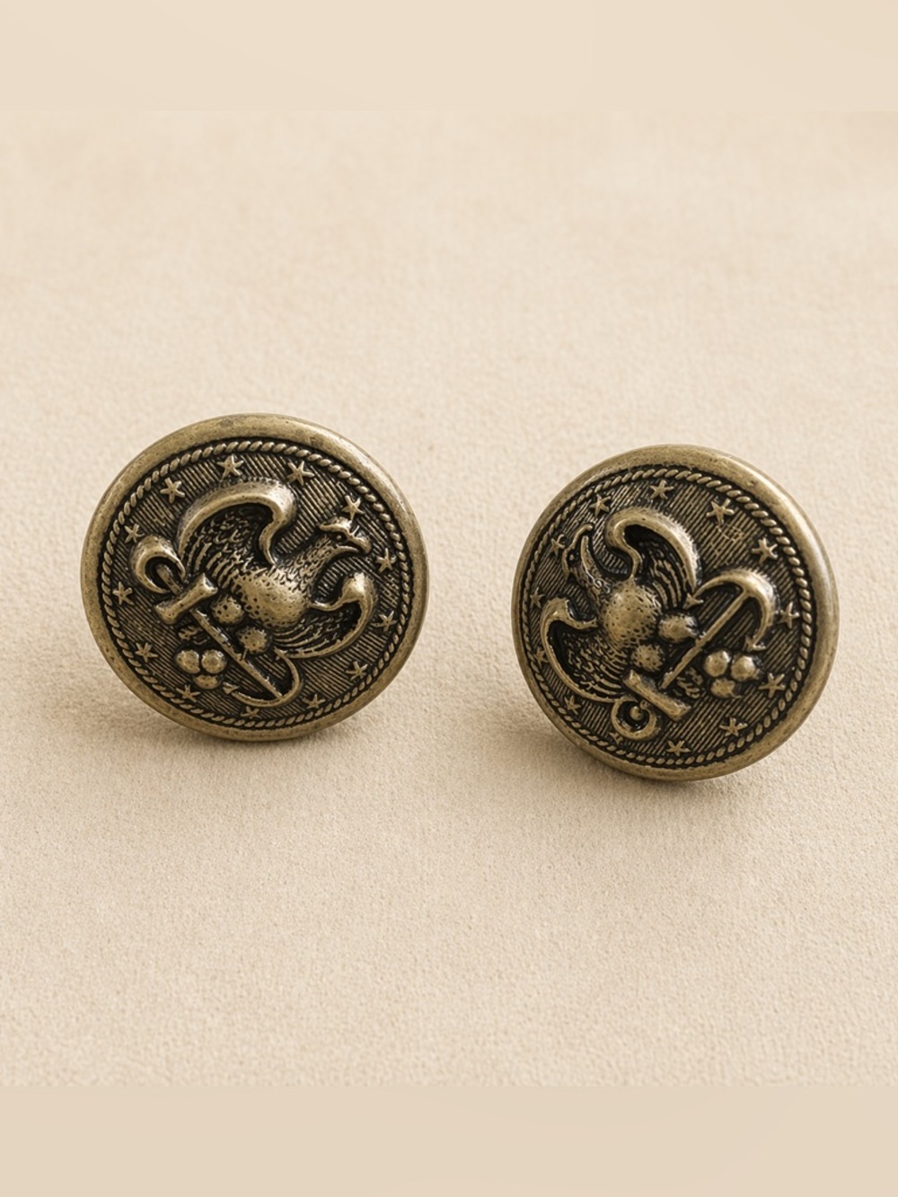 Vintage Gold Tone Military Eagle Arrow Stars Clip on Earrings Screwback
